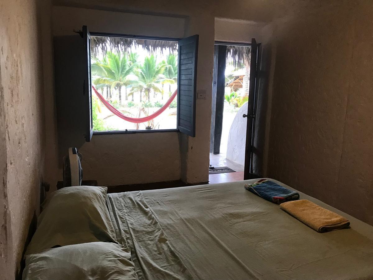 Beach Front Bungalows At The Coconut Canoa Luaran gambar