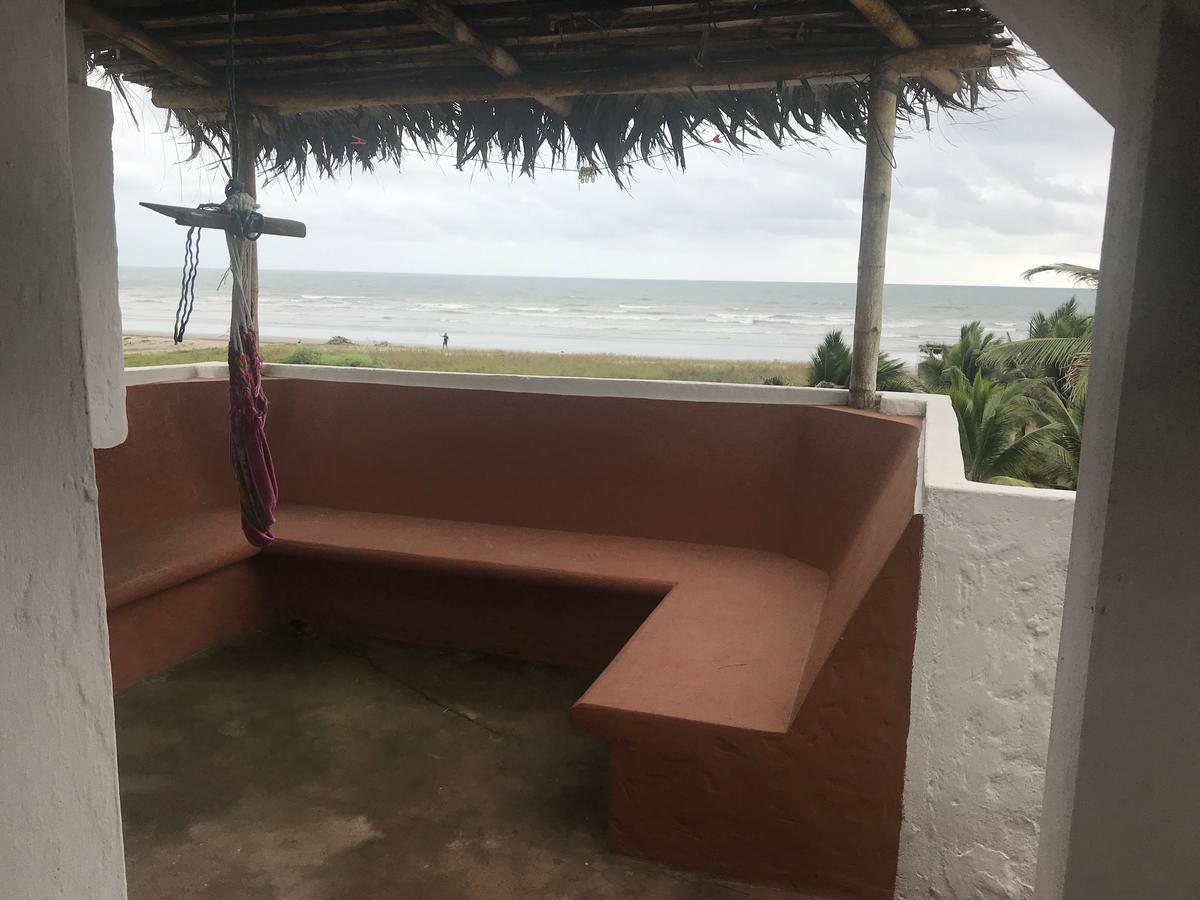 Beach Front Bungalows At The Coconut Canoa Luaran gambar