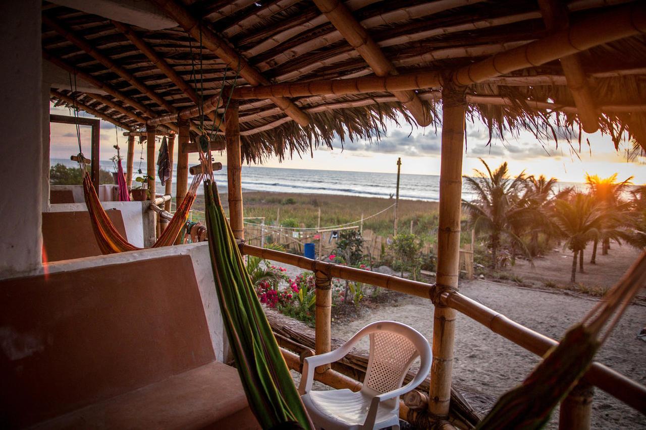 Beach Front Bungalows At The Coconut Canoa Luaran gambar